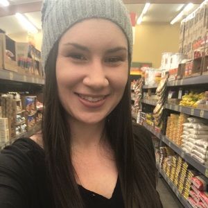 Meet your Posher, Nicole